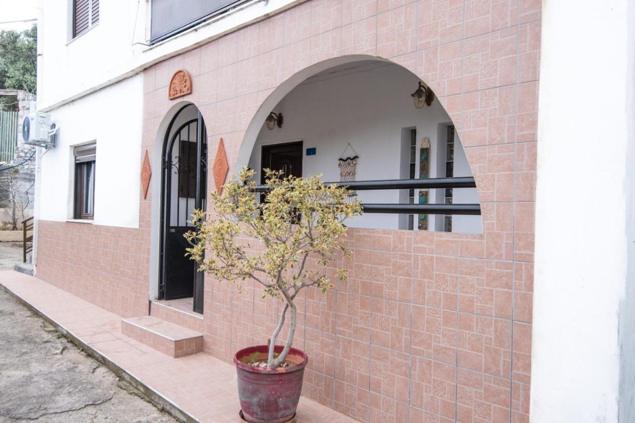 Just Near The Beach! Vintage Big Lovely House Kalyves Exterior foto